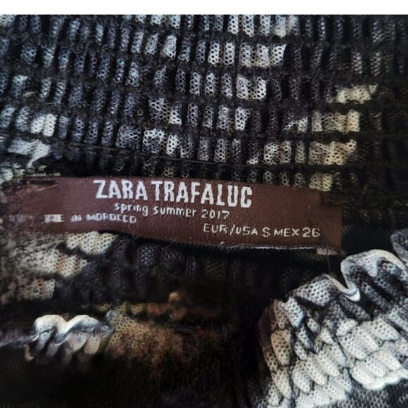 ZARA Semi-Sheer Mesh Floral High Neck Bell Sleeve Top in Black & White size S - Picture 4 of 7